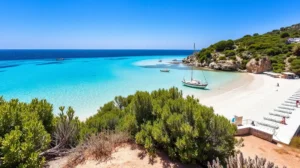 východní nebo západní pobřeží sardinie rozdíly a kterou si vybrat